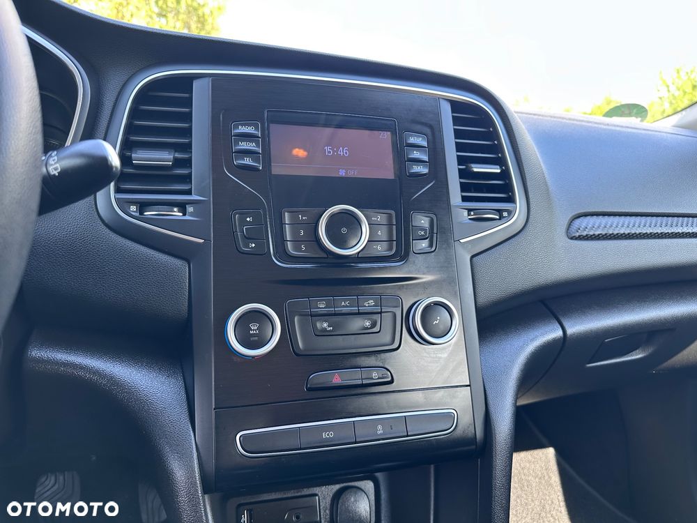 Renault Megane ENERGY TCe 100 LIFE - 20