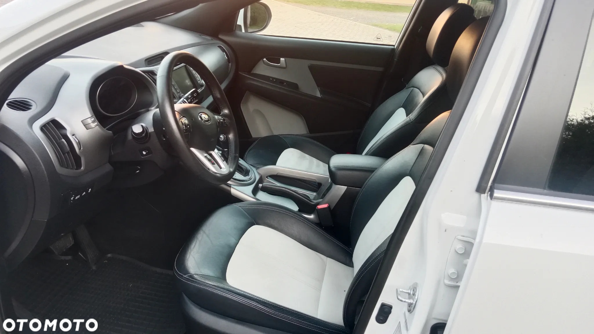 Kia Sportage 2.0 CRDI XL AWD - 8