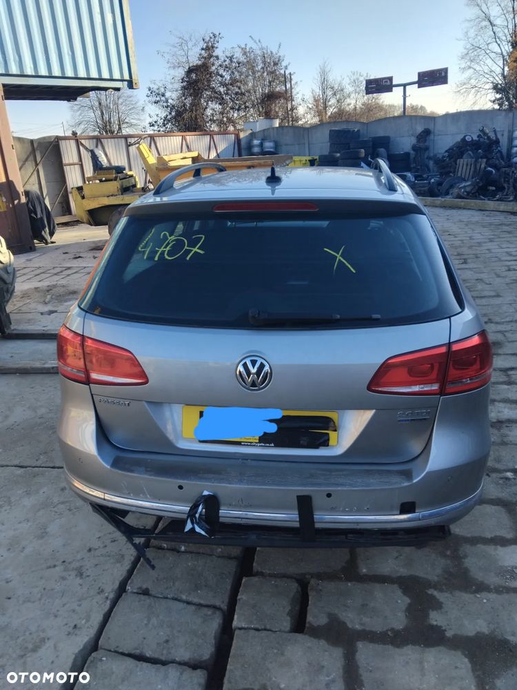 Maska zderzak błotnik klapa Passat B7  LB7W - 3