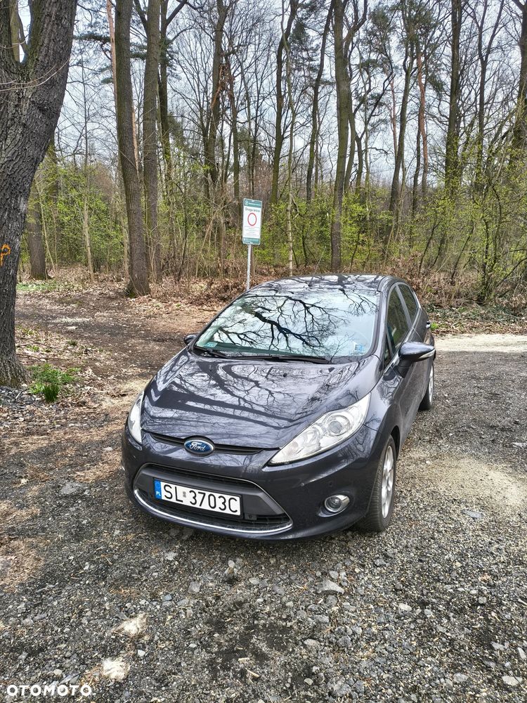 Ford Fiesta - 2