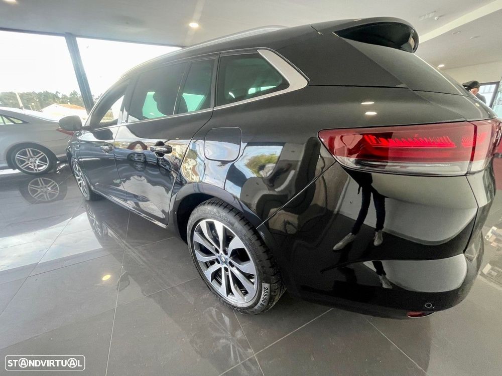 Renault Mégane Sport Tourer E-TECH Plug-in 160 INTENS - 7