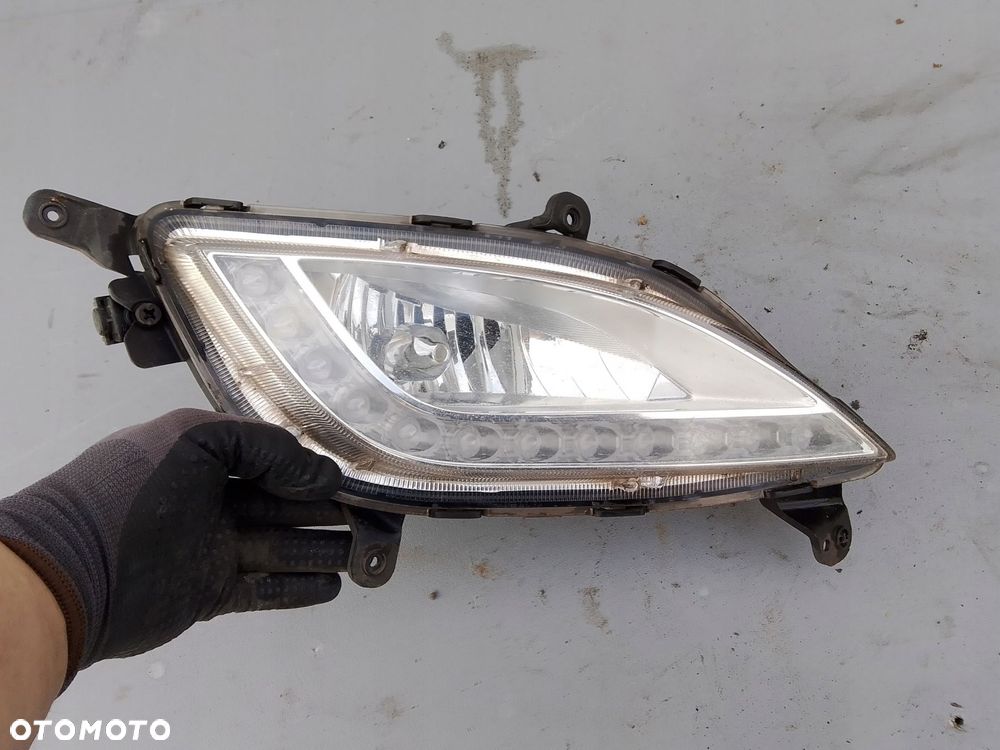 halogen prawy led hyundai i30 ii - 1
