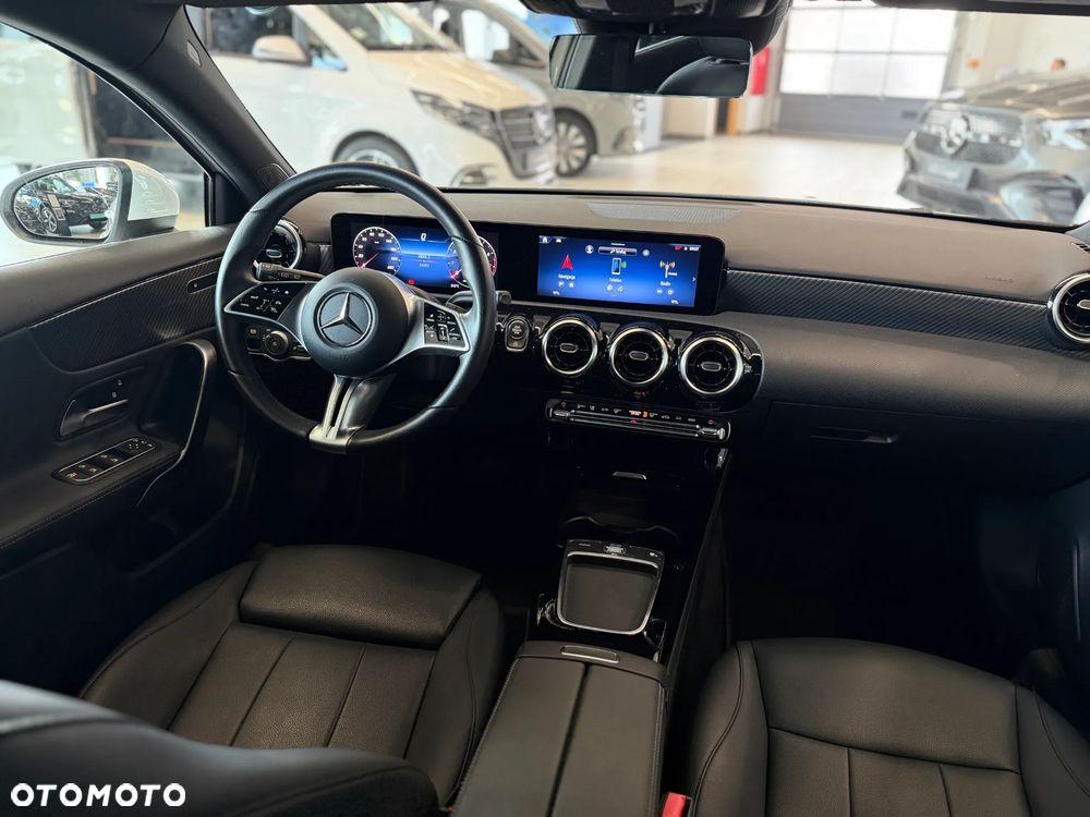 Mercedes-Benz Klasa A 200 Progressive 7G-DCT - 3
