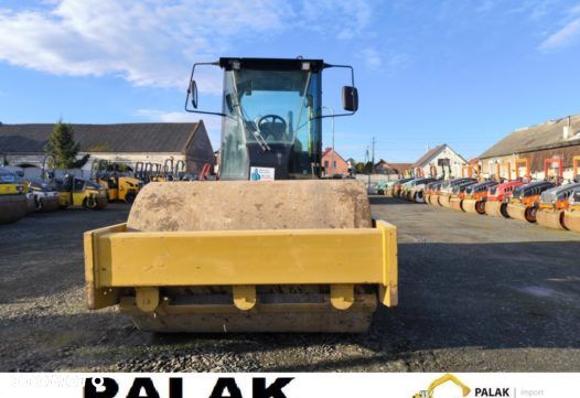 Caterpillar Walec drogowy  CAT CS 64 B , METAL-GUMA  ,2018 rok - 4