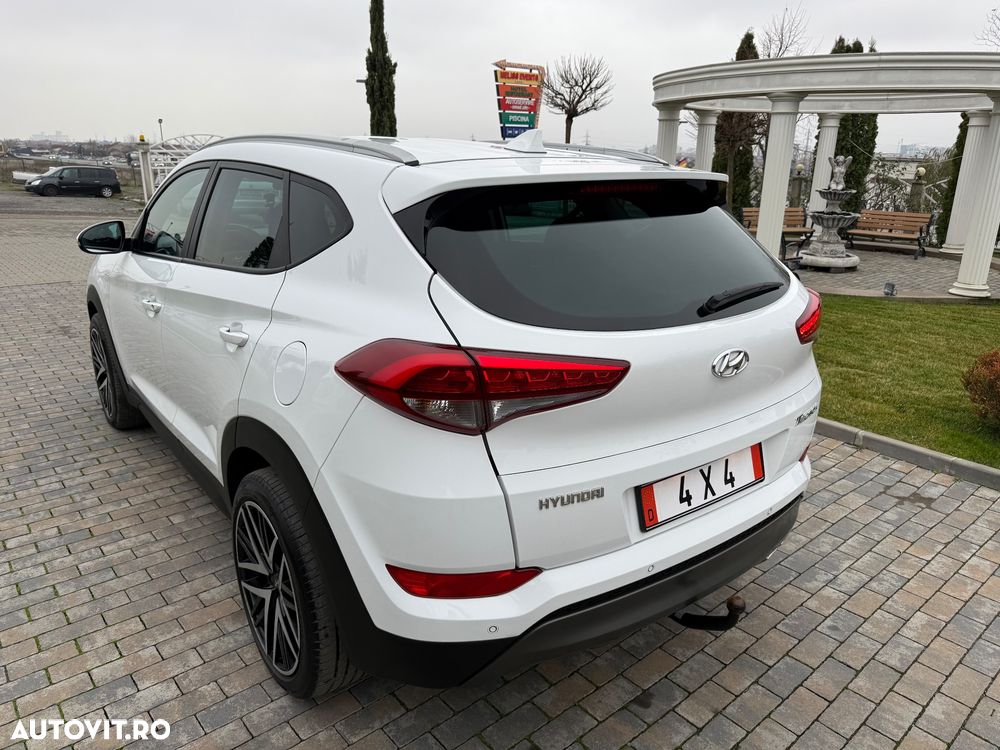 Hyundai Tucson 2.0 CRDI 4WD Automatik Premium - 7