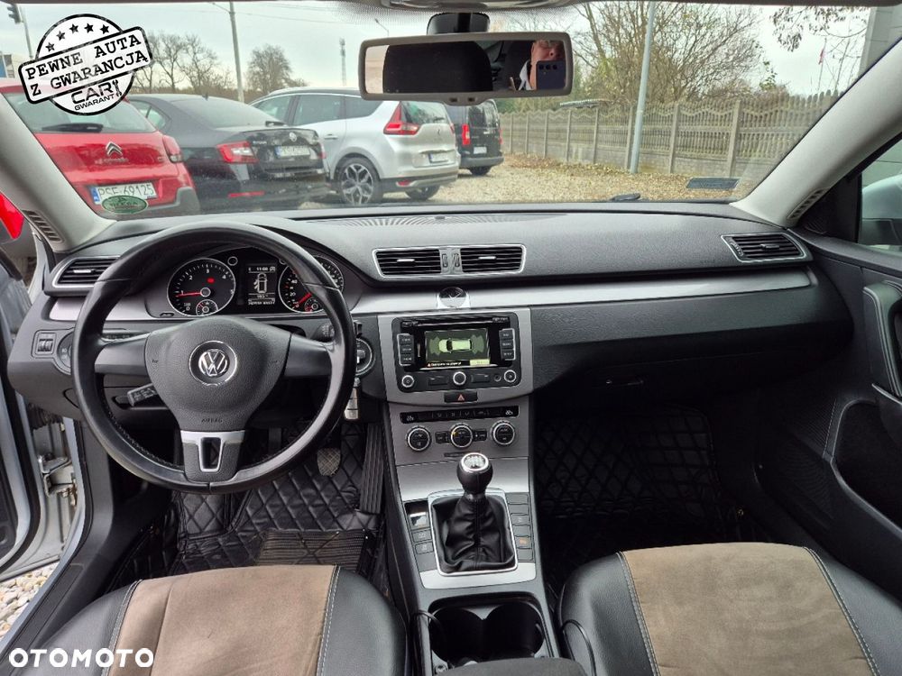 Volkswagen Passat - 16