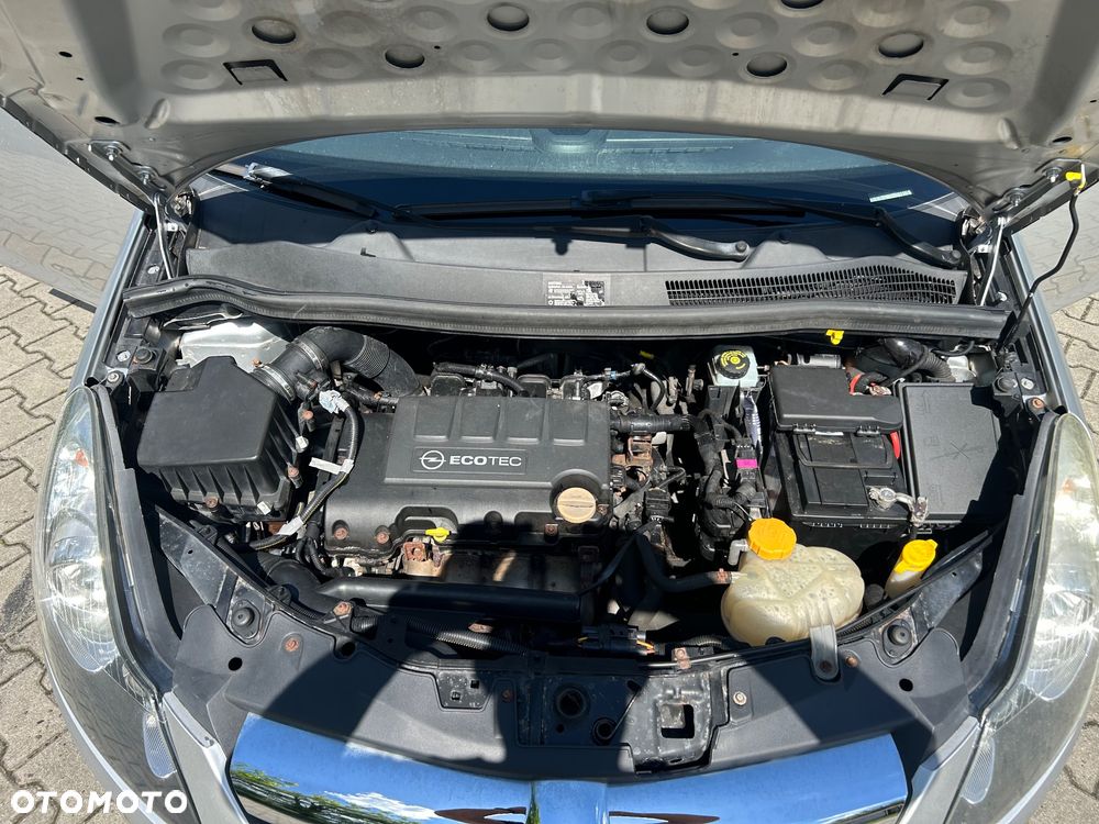 Opel Corsa 1.4 16V Enjoy - 23