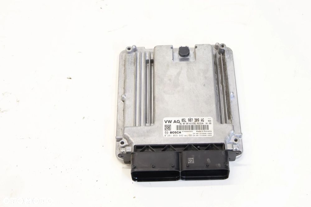 VW Passat B9 komputer silnika 05L907309AG