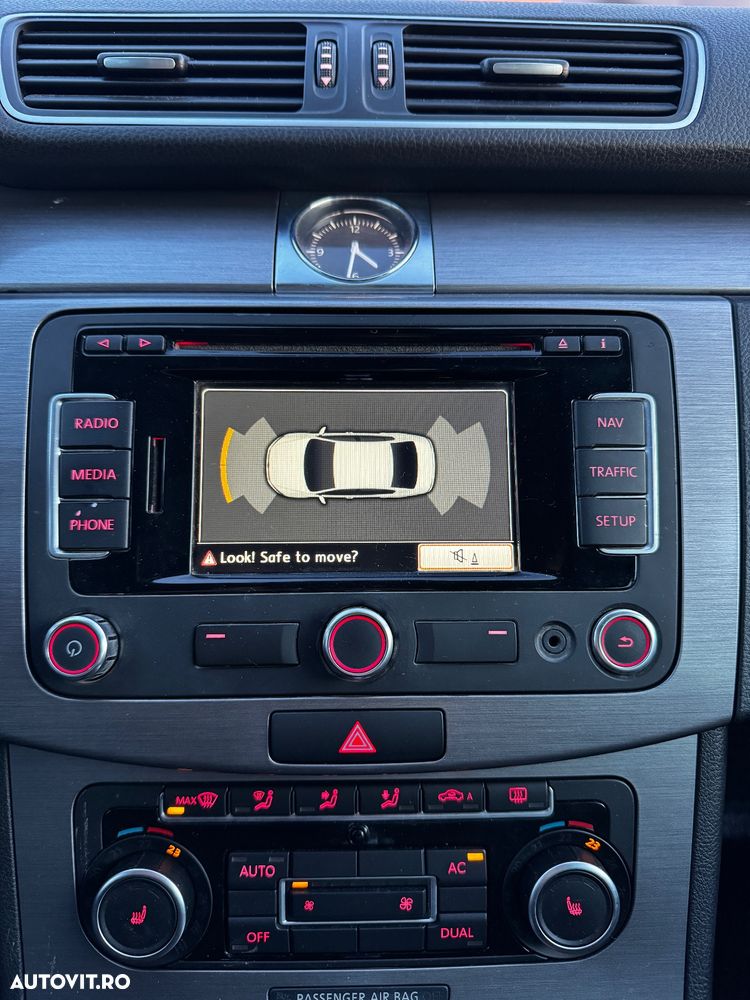 Volkswagen Passat Variant 2.0 TDI 4Motion DSG BlueMotion Tech Comfortline - 17