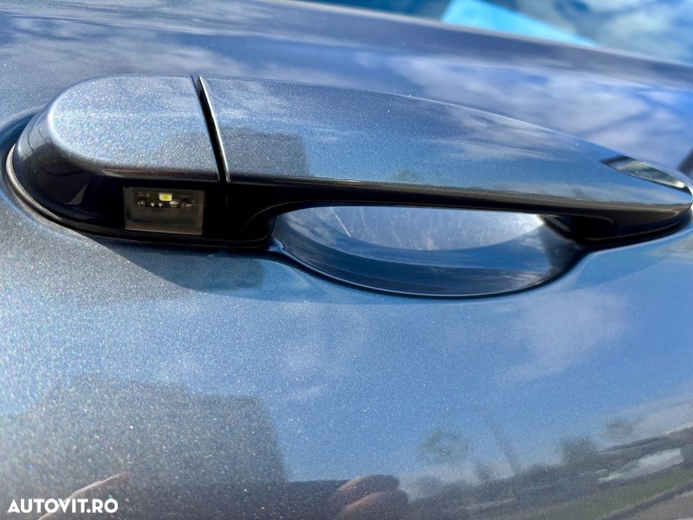 BMW Seria 3 318i Aut. Sport Line - 8