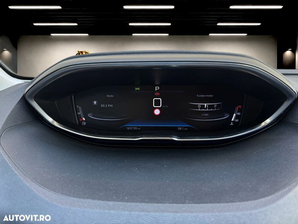 Peugeot 5008 1.5 BlueHDI s&s EAT8 Allure - 34