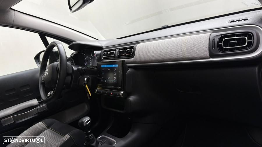 Citroën C3 1.2 PureTech Shine Pack - 21