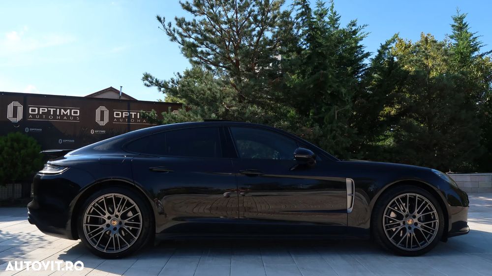 Porsche Panamera 4 Platinum Edition - 8