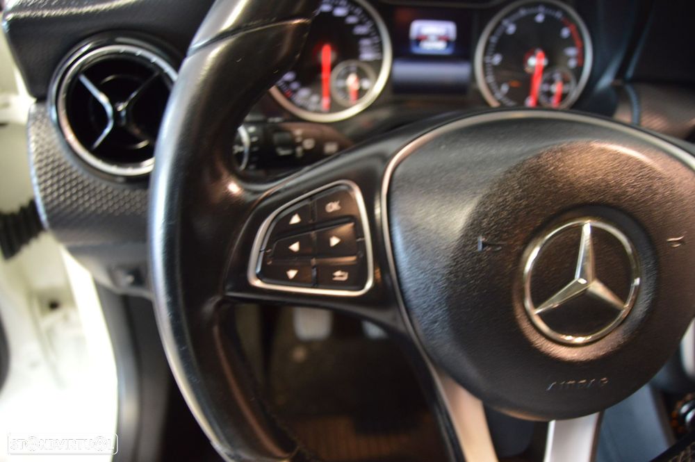 Mercedes-Benz A 160 d Activity Edition - 37