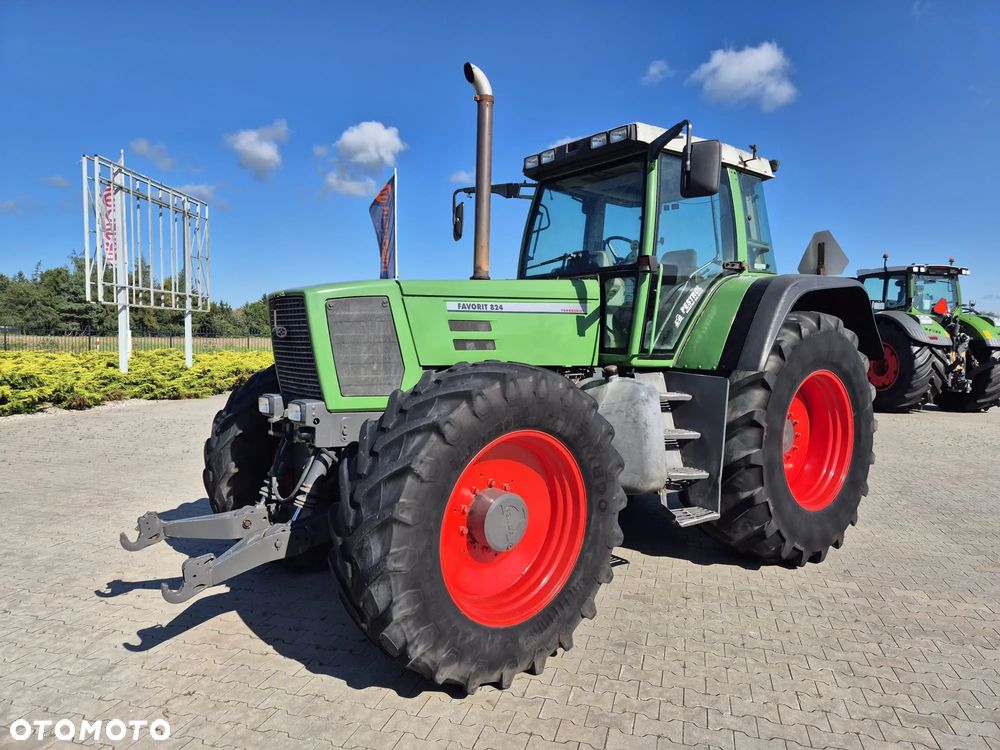 Fendt Favorit 824 - 3
