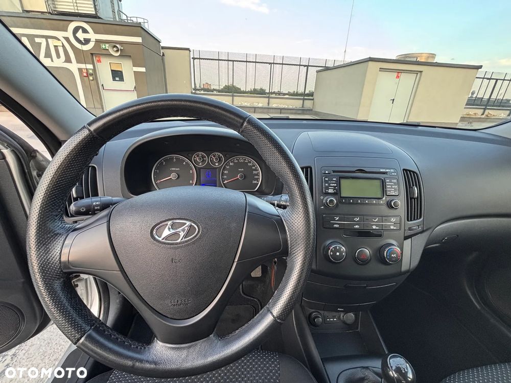 Hyundai i30 1.6 CRDi Classic + - 5