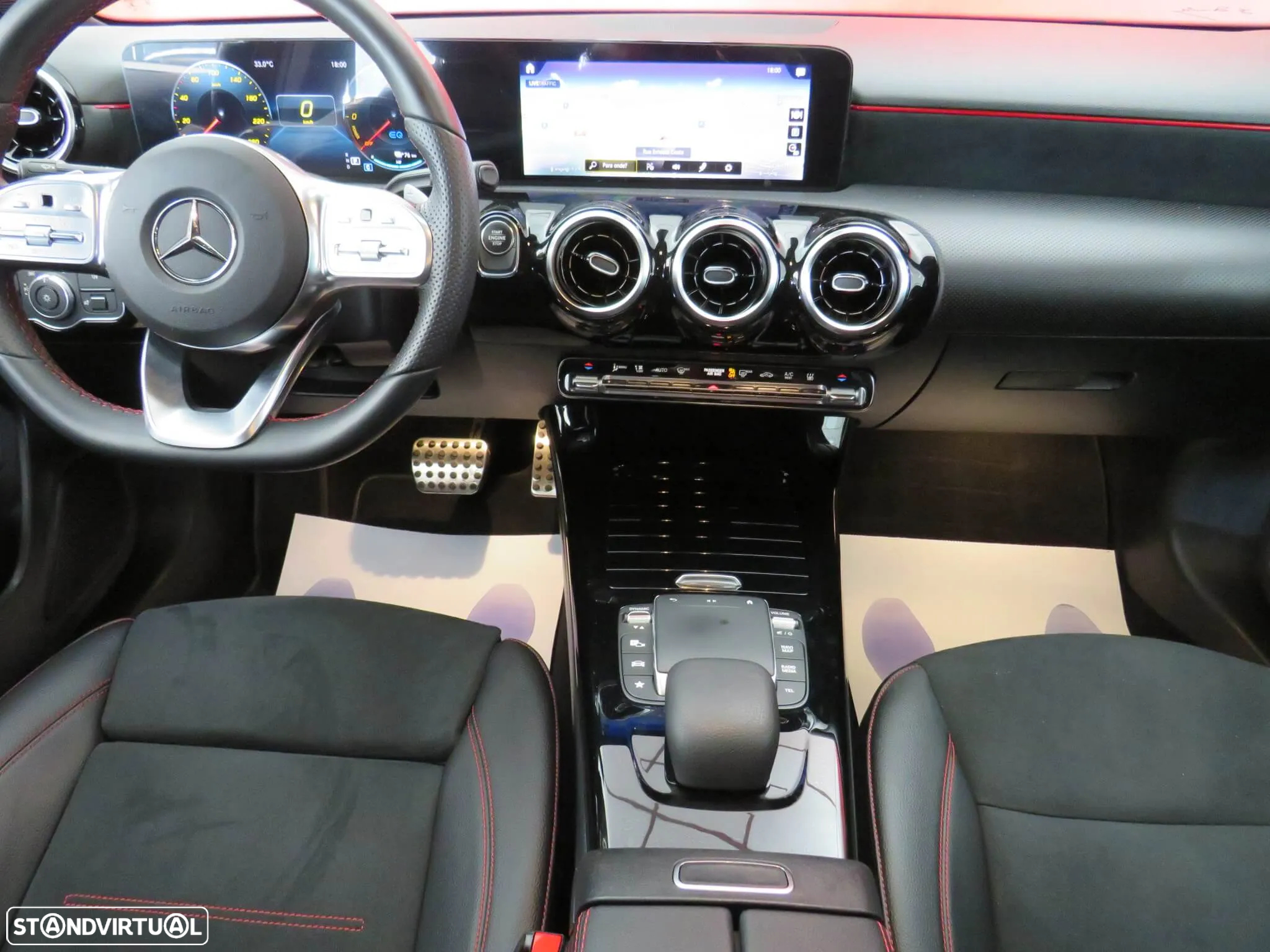 Mercedes-Benz A 250 Limousine e AMG Line - 28