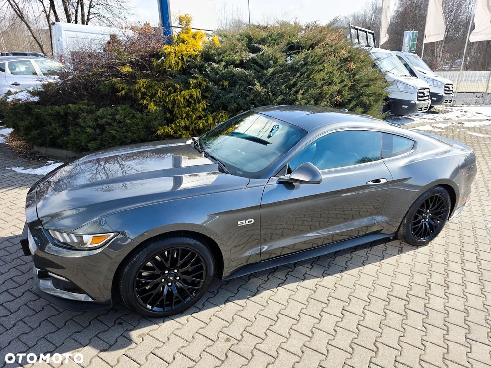 Ford Mustang - 5