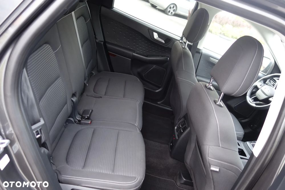 Ford Kuga 2.0 TDCi FWD Titanium - 9