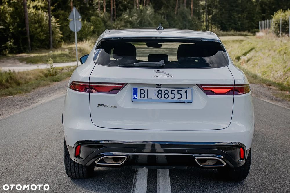 Jaguar F-Pace 2.0 P250 mHEV AWD R-Dynamic S - 14