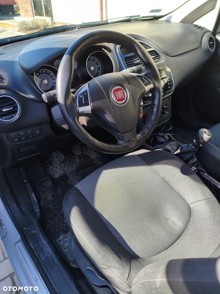 Fiat Grande Punto - 9