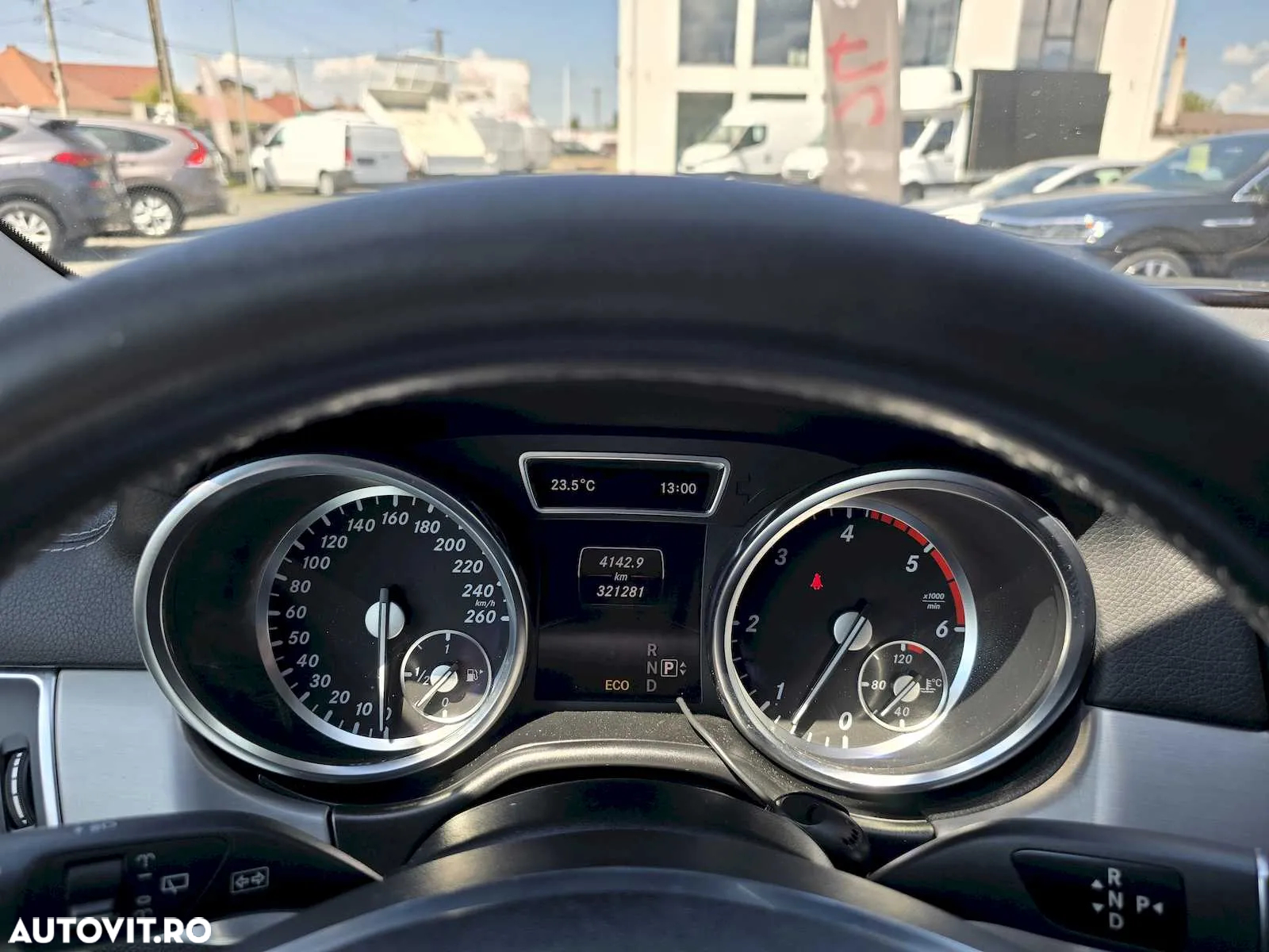 Mercedes-Benz ML 350 BlueTec 4MATIC Aut - 10