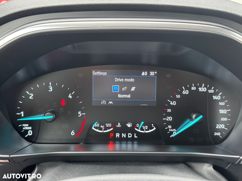 FORD Focus 2021 — imagine 16