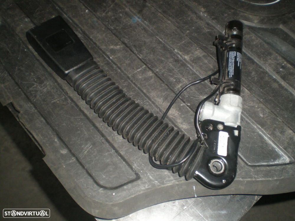 Pre-Tensor 7065848 BMW E60 FD - 2