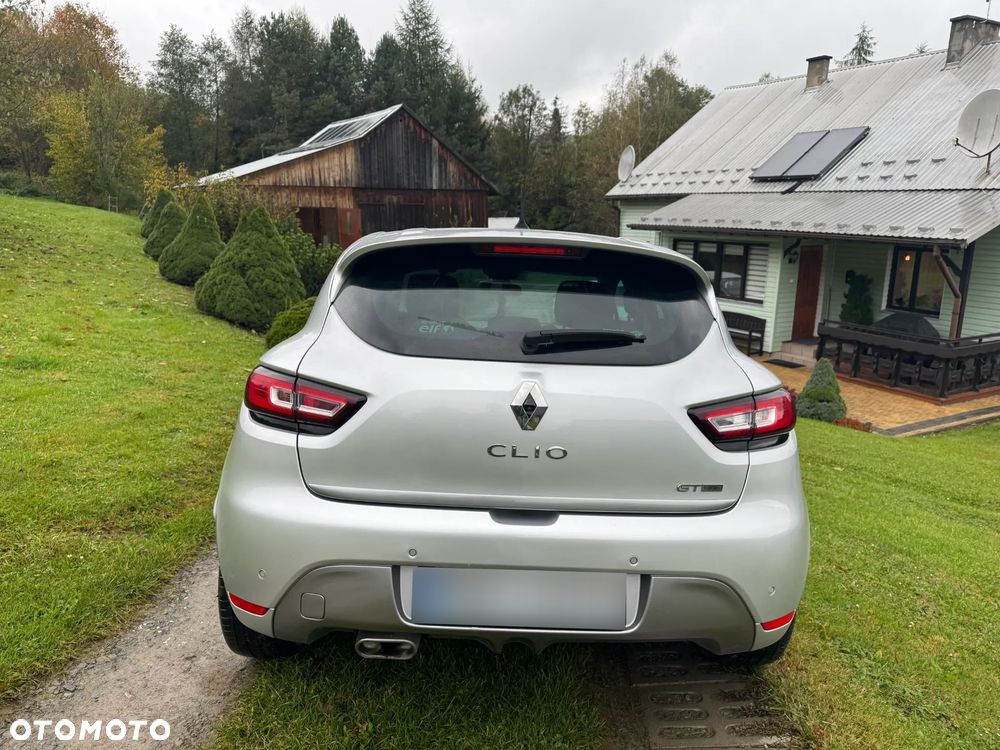 Renault Clio - 5