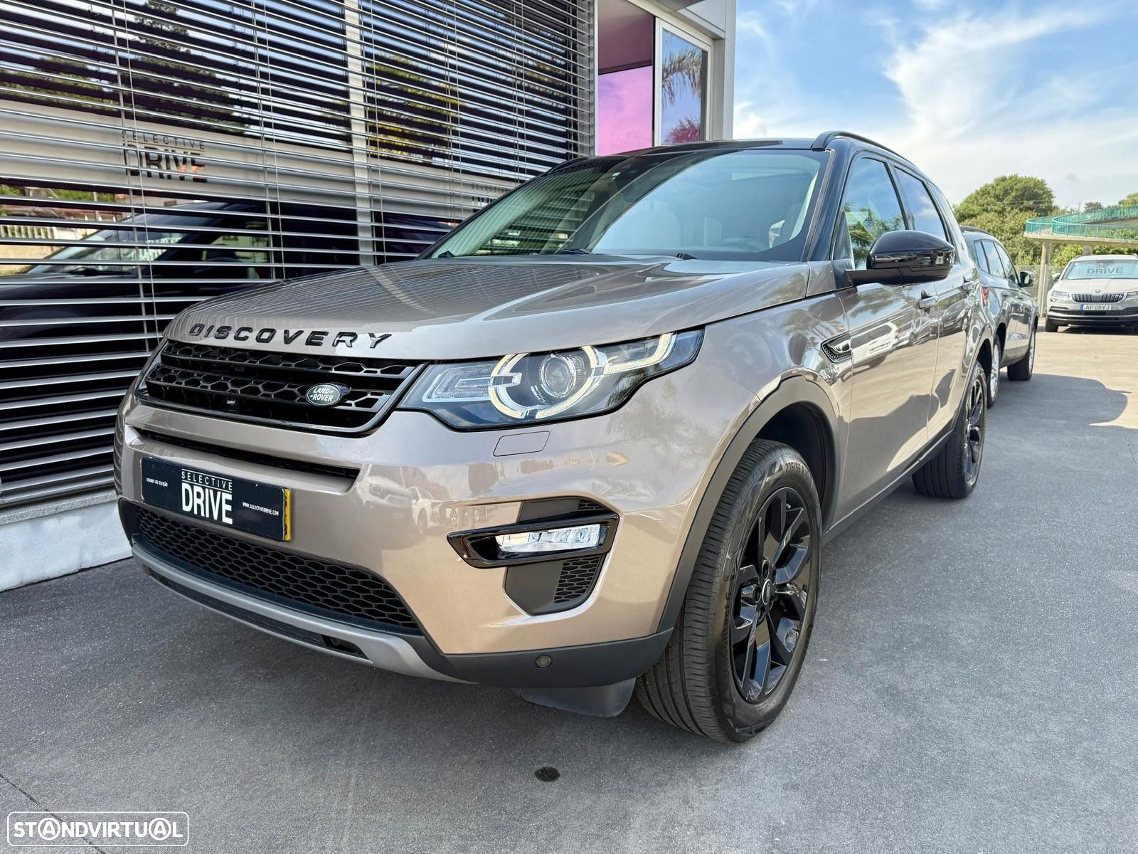 Land Rover Discovery Sport 2.0 TD4 HSE Luxury 7L Auto - 1