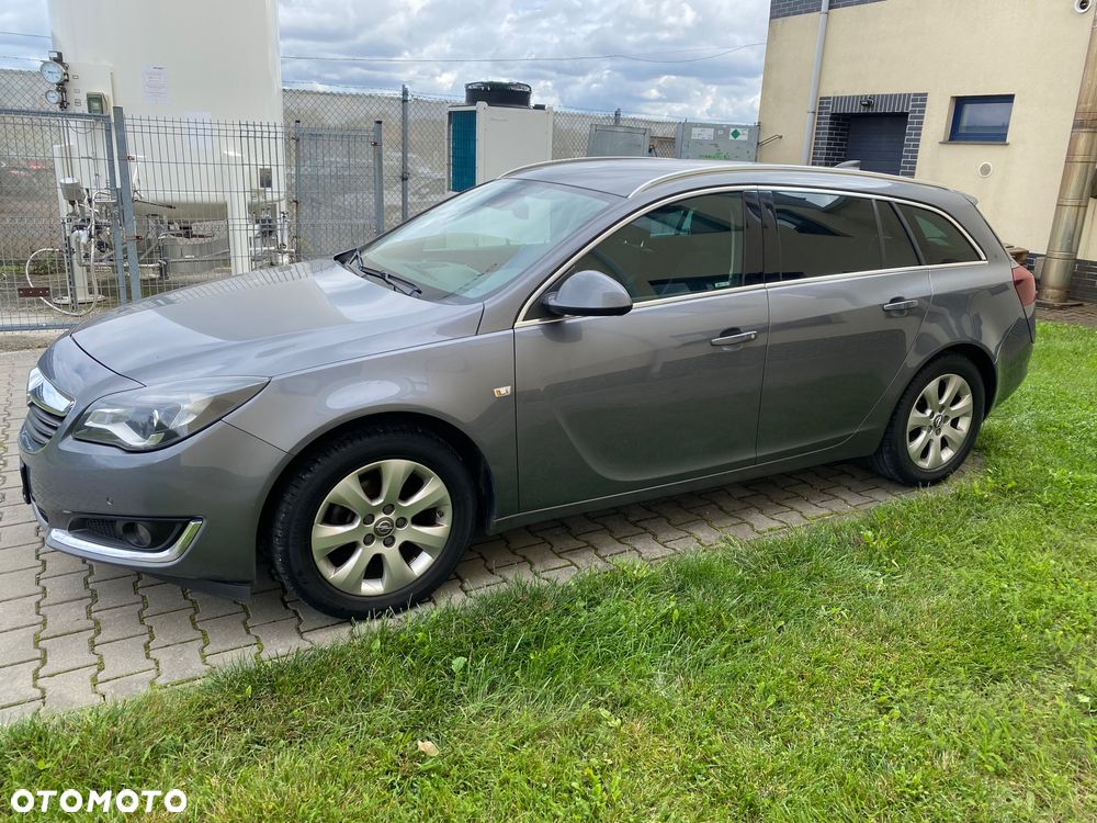 Opel Insignia 1.6 CDTI Sports Tourer - 2
