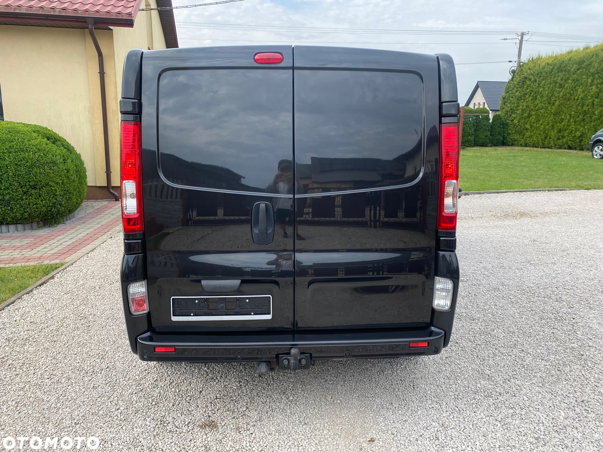 Opel Vivaro - 2