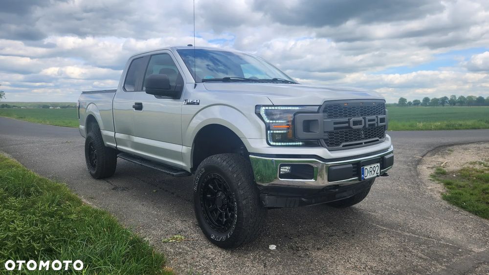 Ford F150 - 4