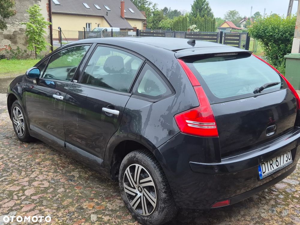 Citroën C4 2.0 16V Exclusive - 6
