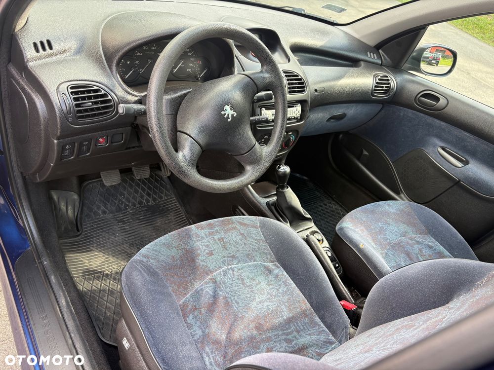 Peugeot 206 - 6