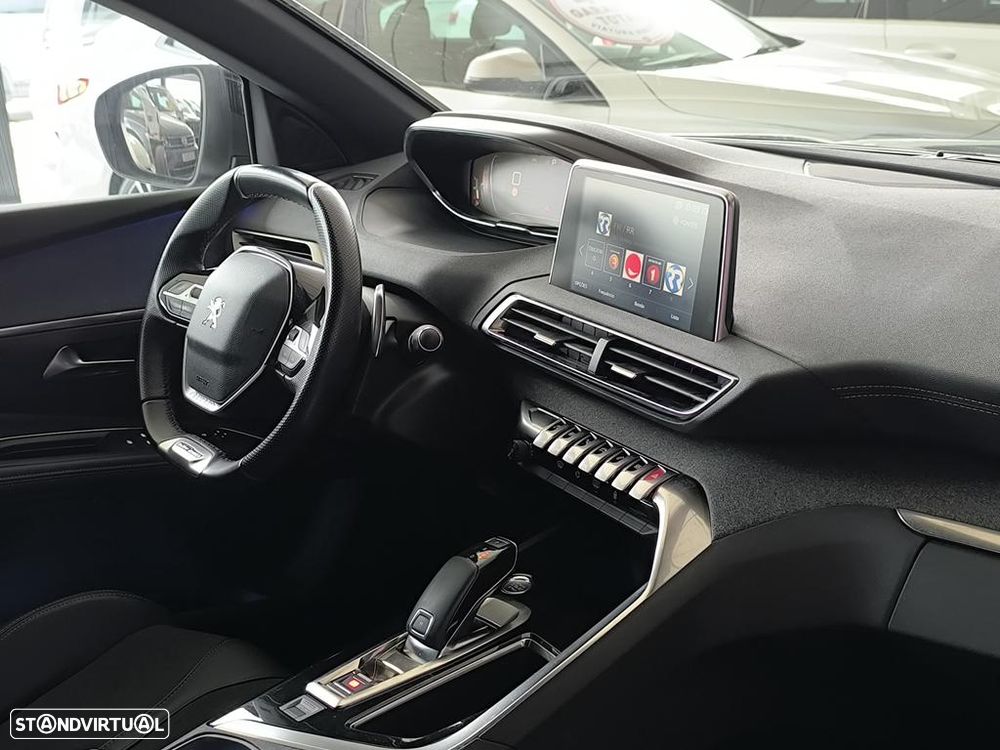 Peugeot 5008 1.5 BlueHDi GT Line EAT8 - 33