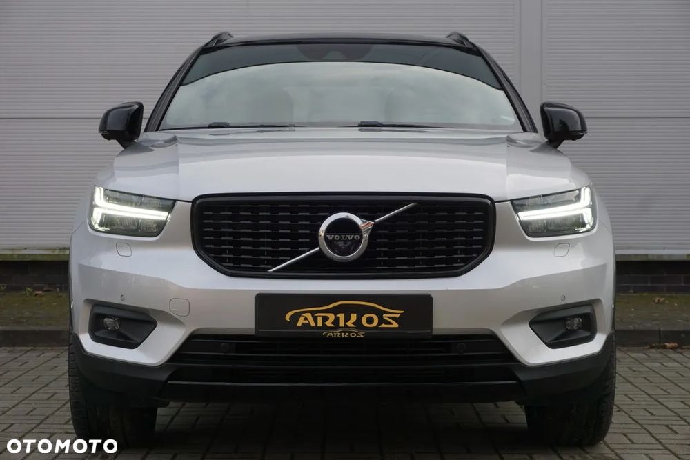Volvo XC 40 D4 AWD Geartronic R-Design - 9