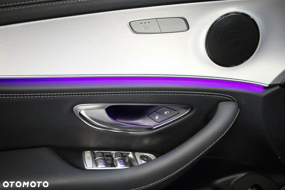 Mercedes-Benz Klasa E - 17