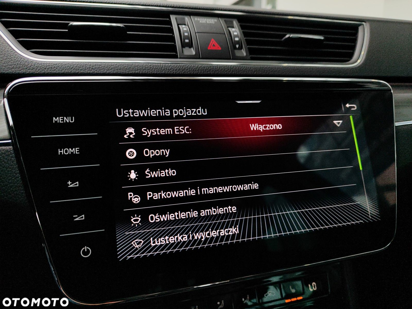 Skoda Superb 2.0 TDI SCR 4x4 Scout DSG - 27