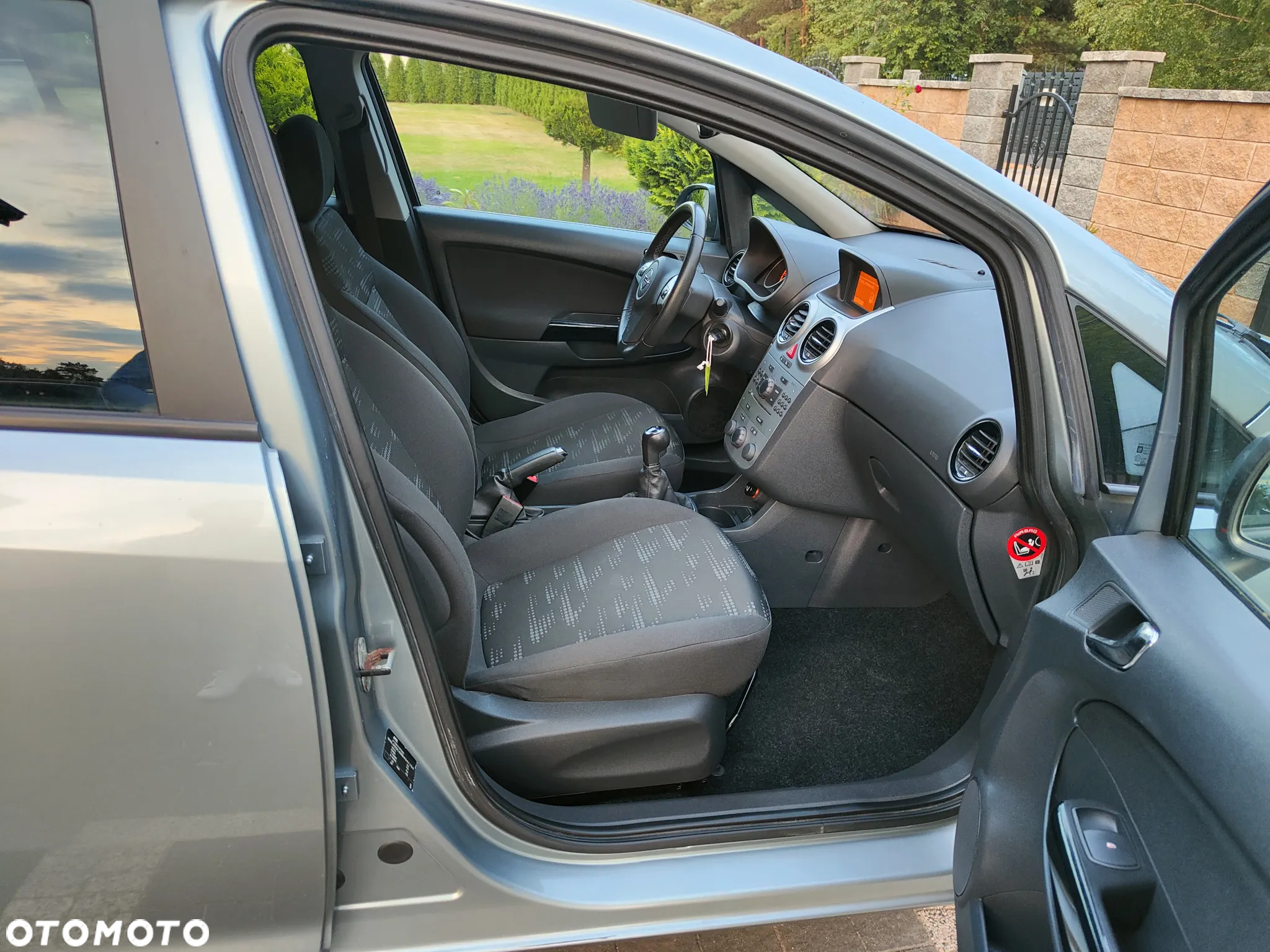 Opel Corsa 1.4 16V Satellite - 13