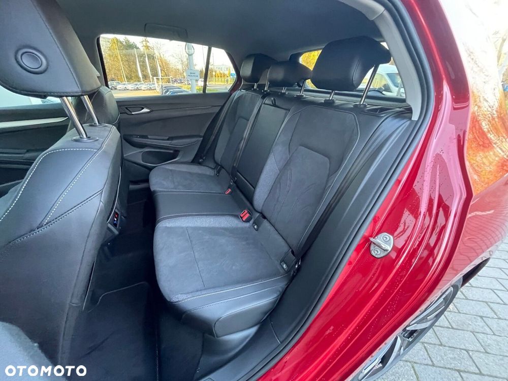 Volkswagen Golf - 26