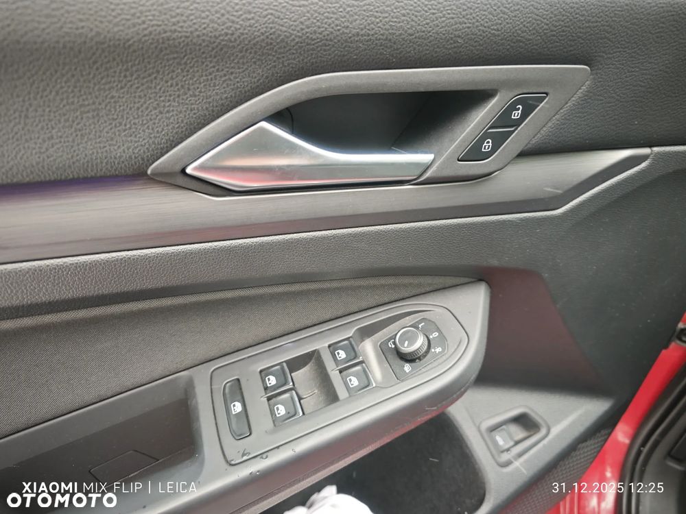 Volkswagen Golf 1.5 TSI EVO Style - 31