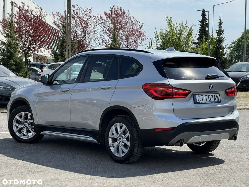 BMW X1 sDrive18d Sport Line sport - 6