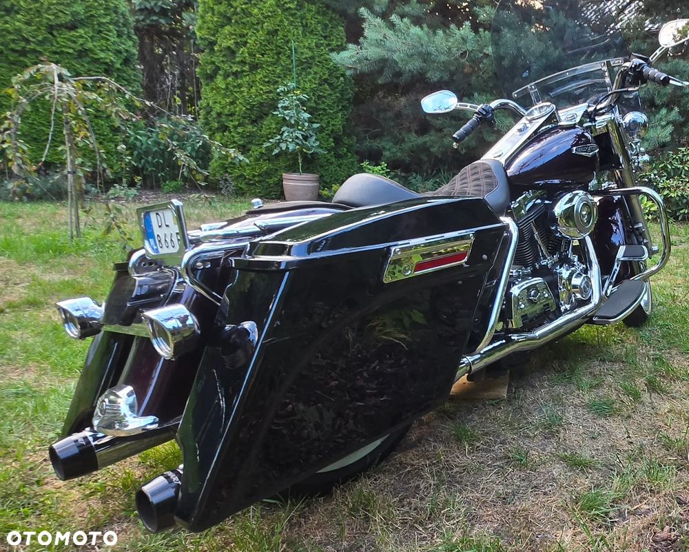 Harley-Davidson Touring Road King - 13