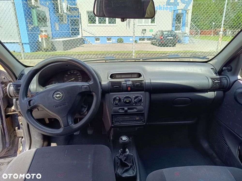 Opel Corsa 1.2 Swing 16v - 14