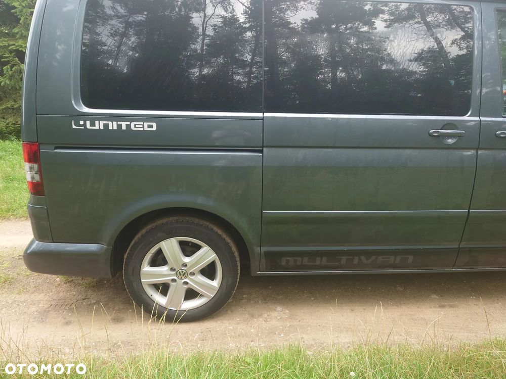 Volkswagen Caravelle - 6