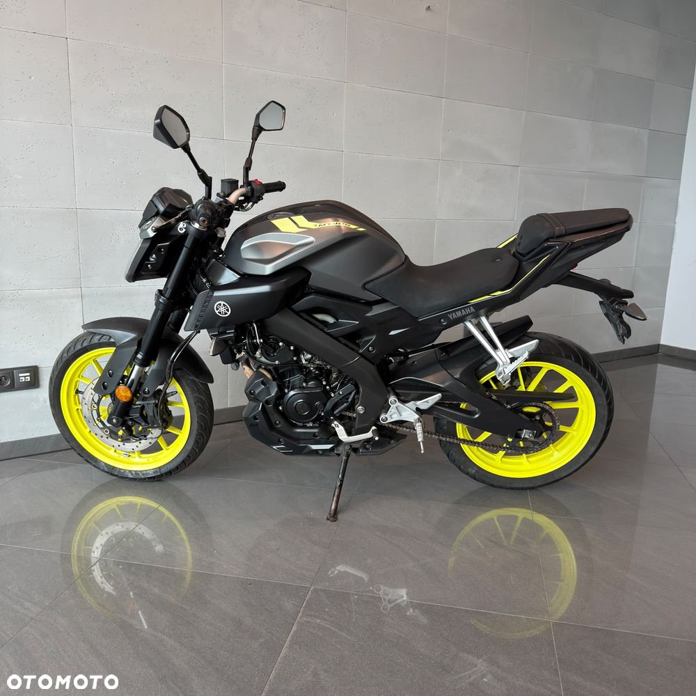 Yamaha MT - 8