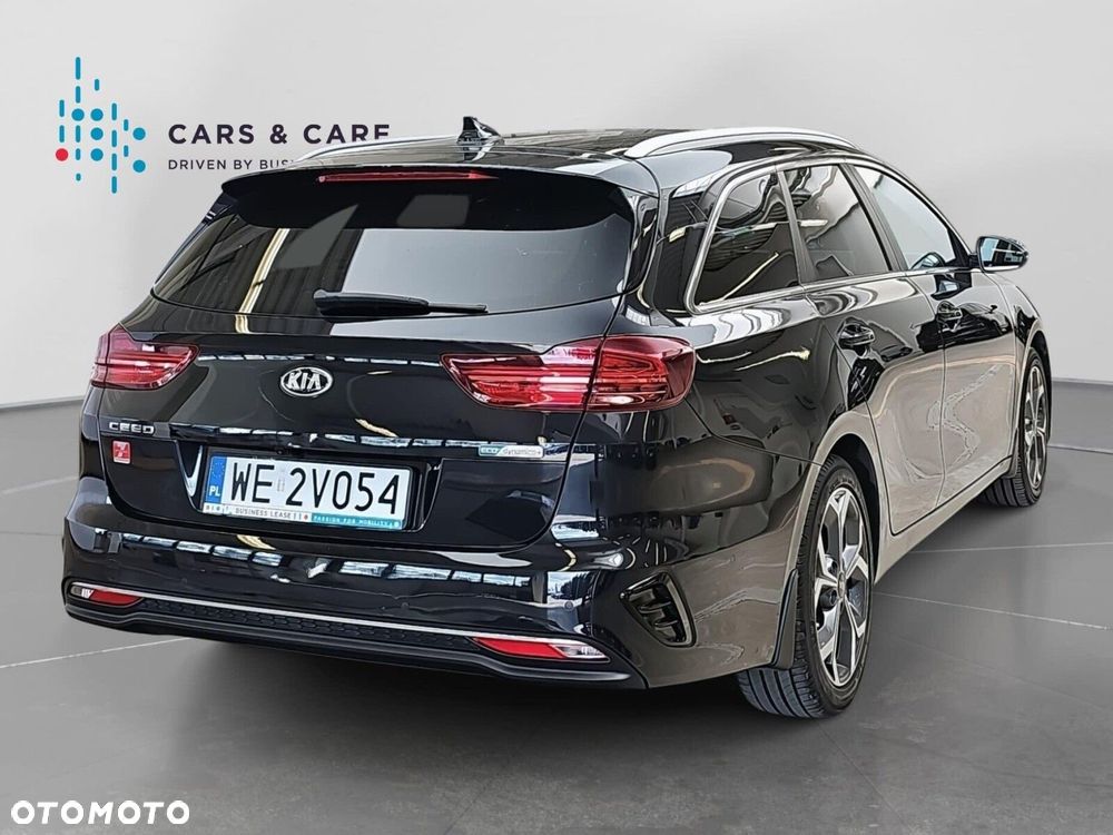 Kia Ceed 1.6 CRDi mHEV L DCT - 27