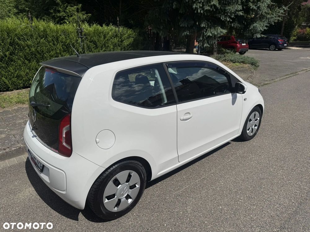 Volkswagen up! sound - 5