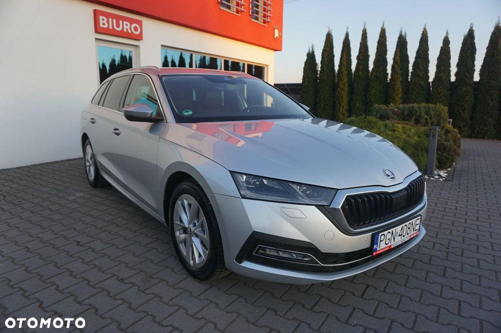 Skoda Octavia 2.0 TDI DSG Exclusive Plus - 1